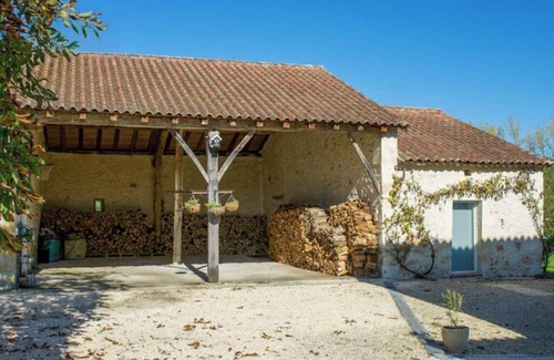 Monsempron-Libos House | La Maison aux Cyprès, charming guest house