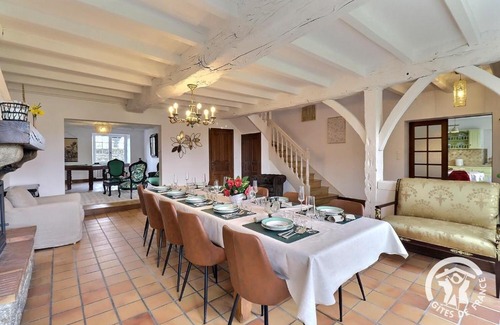 Saint-Symphorien House | La maison camelia