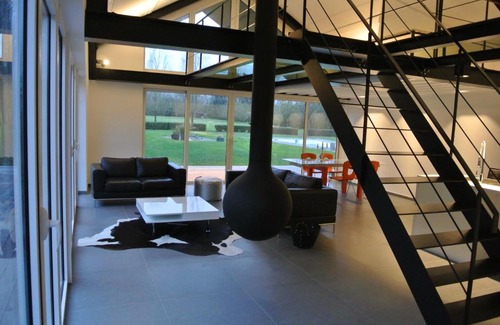 Erpent Apartment | La Maison Contemporaine