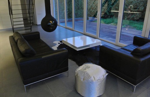 Erpent Apartment | La Maison Contemporaine