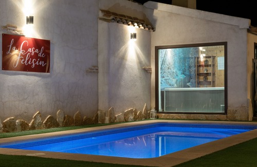 Pulgar House | La Maison de Felisin, near Puy du Fou and Toledo