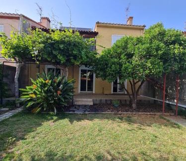 Rivesaltes House | La maison ensoleillée
