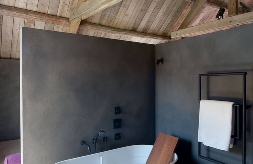 Anhee Cottage | La Micheline, isolated design house with view over the fields, closed to Dinant, Na