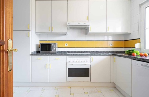 Ribadesella House | La Nogalera - With views of the sea and the mountains