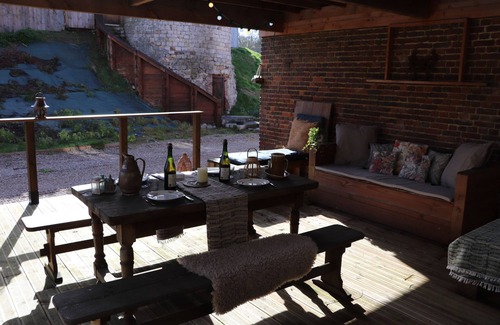 Bezu-Saint-Eloi House | LA PERGOLA Lovely brick and half-timbered house