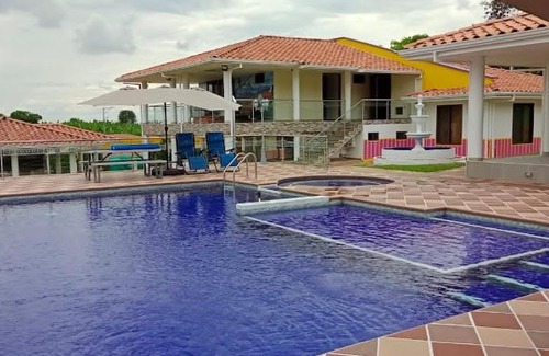 Armenia Resort | la perla finca hotel