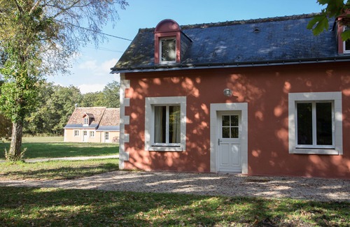 Ambillou House | La Petite Girardière - Family gîte for 6 people