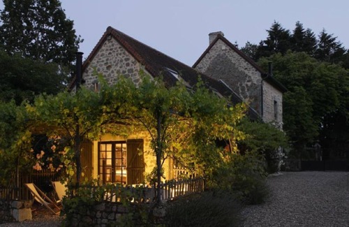 Saint-Dizier-la-Tour Cottage | La Pichonna: Charming cottage * swimming pool, tennis court, fishing pond