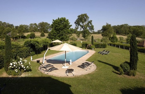 Saint-Dizier-la-Tour Cottage | La Pichonna: Charming cottage * swimming pool, tennis court, fishing pond