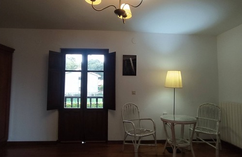 Villahormes Cottage | La Piniella Village House for 10 people