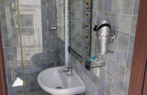 La Catedral House | La Piquera Hostal