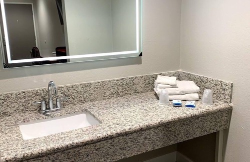 La Puente Hotel | La Puente Inn