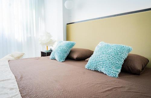 Ricaurte Hotel | La Puerta del Ángel LOW COST