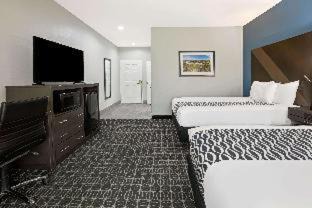 Sulphur Springs Hotel | La Quinta by Wyndham Sulphur Springs