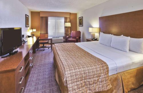 Danbury Hotel | La Quinta by Wyndham Danbury