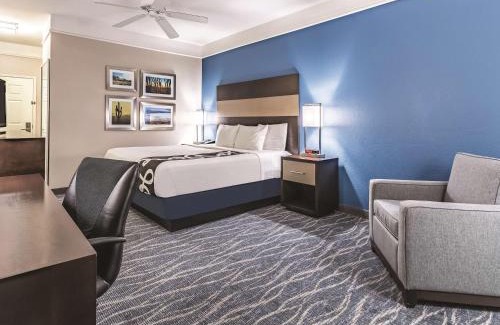 Estrella Village Hotel | La Quinta by Wyndham Phoenix I-10 West