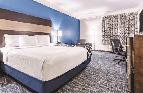 Estrella Village Hotel | La Quinta by Wyndham Phoenix I-10 West