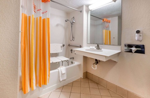 Amarillo Hotel | La Quinta Inn by Wyndham Amarillo West Medical Center
