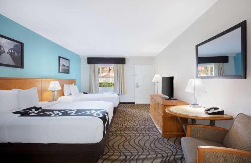 Cocoa Beach Hotel | La Quinta Inn by Wyndham Cocoa Beach-Port Canaveral