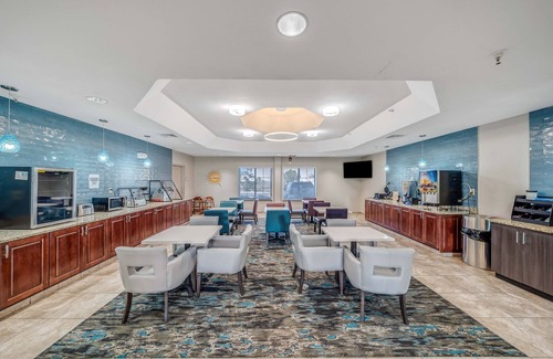 West Panama City Beach Hotel | La Quinta Inn & Suites by Wyndham PCB Pier Park area