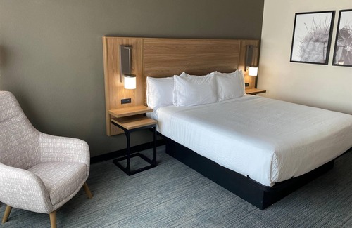 Maryvale Hotel | La Quinta Inn & Suites by Wyndham Phoenix West/Glendale