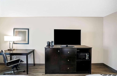 Lebanon Hotel | La Quinta Inn & Suites by Wyndham Lebanon