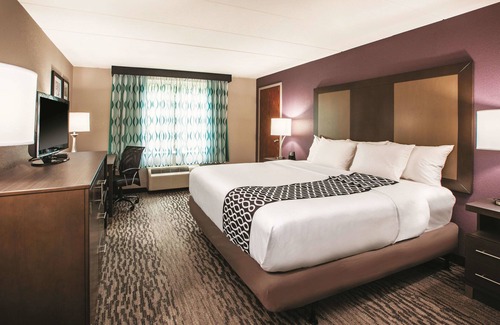 Fiskdale Hotel | La Quinta Inn & Suites by Wyndham Sturbridge