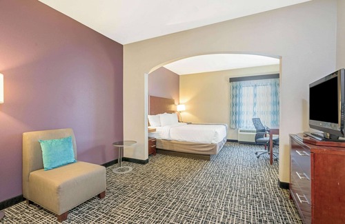 Yukon Hotel | La Quinta Inn & Suites by Wyndham Oklahoma City -Yukon