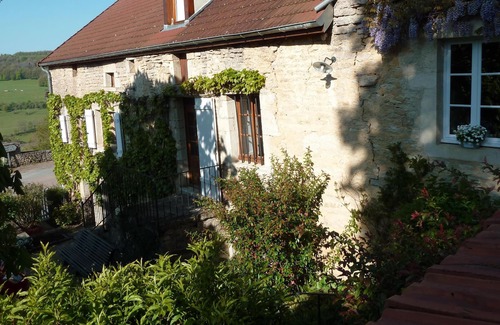 Hauteroche House | La Roche Marguerot WHOLE HOUSING RENTAL