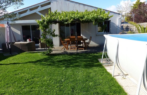 Angoulins House | La Rochelle/Angoulins: Sea, Bikes, Pool, sleeps 2 to 6