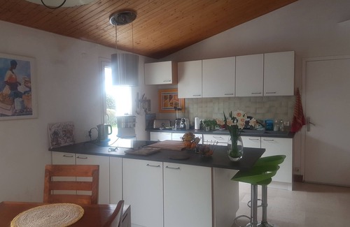 La Jarrie House | La Rochelle-Chatelaillon,property equipped With a Pool and a Garden of 400m²