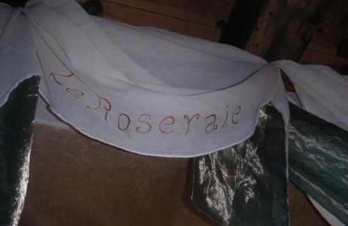 Montignac Hotel | La Roseraie Hôtel Restaurant