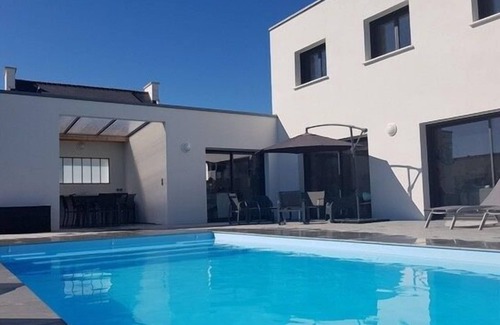 Roscoff Villa | La Roskoker - Villa 4 chambres et piscine privée proche plage - Roscoff