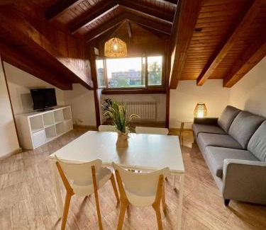 Aviles Apartment | La Santina y su Balcón