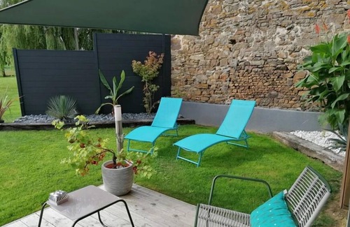 Argentre-du-Plessis Apartment | La Suite de l'Elixir - Love gite with spa and priv