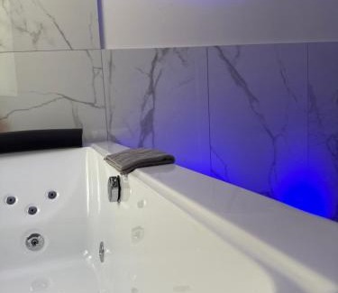 Naples Apartment | La suite del bosco