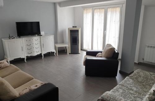 Cuenca House | La terraza de Maxi House