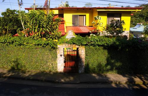 San Roque Bed & Breakfast | La Terraza Guest House B&B