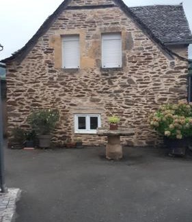 Castelnau-de-Mandailles House | LA TRUFFIERE