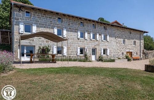 Saint-Antheme House | La Vie D'ance - Saint Antheme