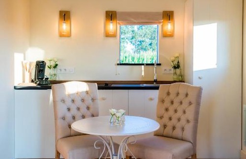 Torhout Bed & Breakfast | La Vie en Rose - a fully equipped pet friendly contactless house with fenced garden between the fields