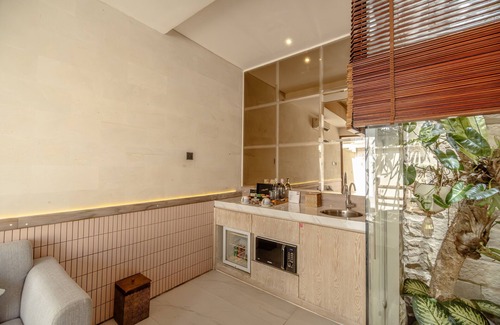Dewi Sri House | La Vie Villa Seminyak by Ini Vie Hospitality