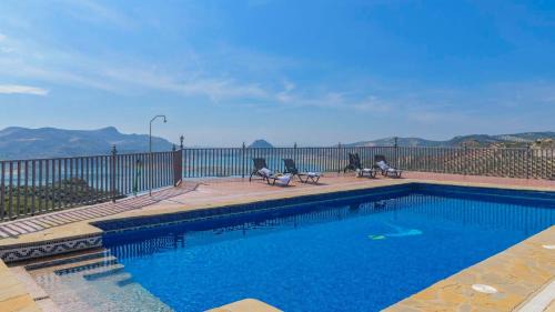 Iznajar House | La Villa del Lago Iznájar by Ruralidays