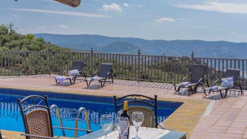 Iznajar House | La Villa del Lago Iznájar by Ruralidays