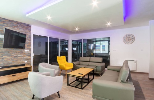 Cleder Villa | La Villa des Amiets: 250m2, comfort, swimming pool, sea at 500m