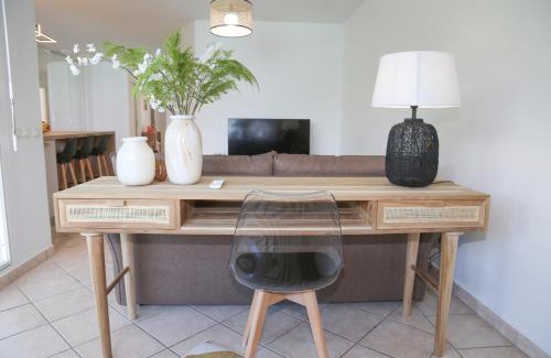 L'Houezel Apartment | La vue du phare - Appartement neuf avec vue imprenable et acces crique