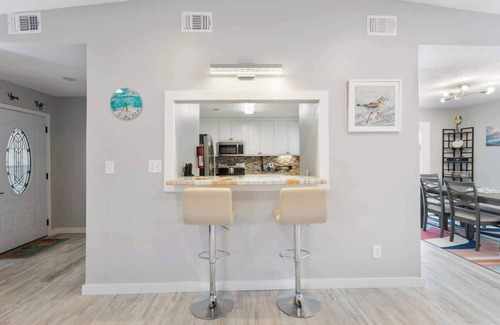 Ono Island House | Lagoona Villa: a Poolside Paradise