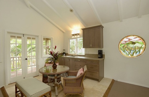 Historic Lahaina Front Street House | Lahaina Baby Beach House/Pool. 1 Minute walk to beach. Grand Re-Opening