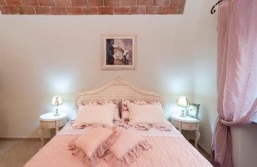 Peccioli Apartment | Lajatico Rentals -Grotticella House, SPA Apartment in Peccioli