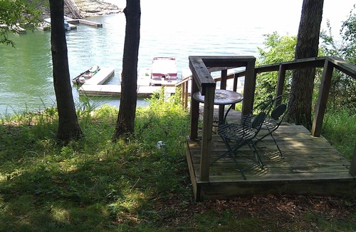 Glasgow House | Lake Access And View For Fishing, Boating, Camping